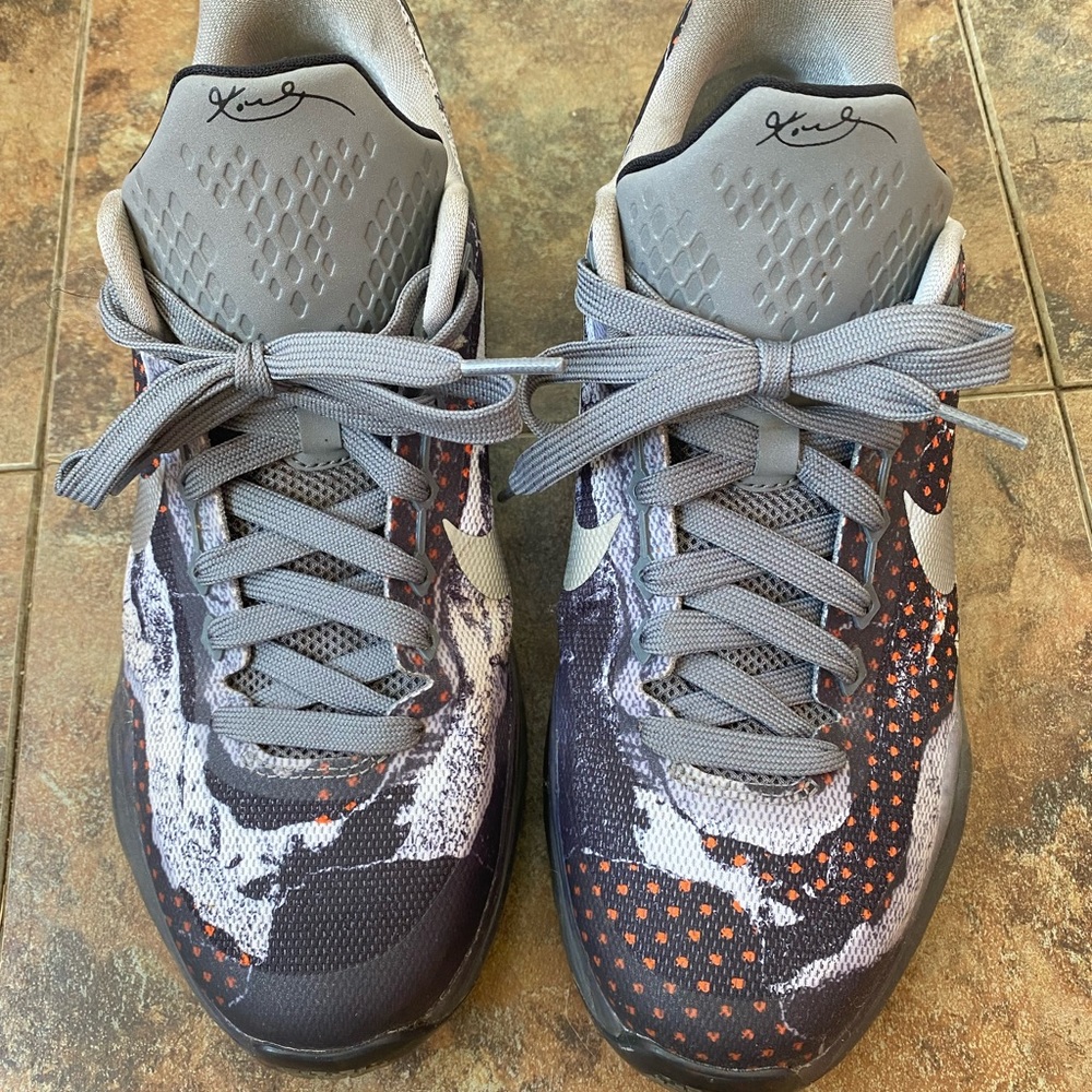 Kobe 10 Pain